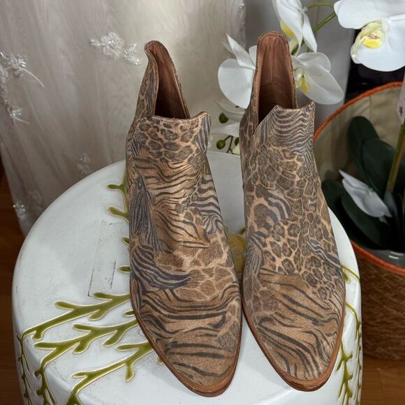 Free People Animal Charm Double V Ankle Boots - Picture 4 of 11